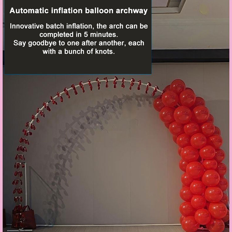 Selvoppblåsende ballongbue